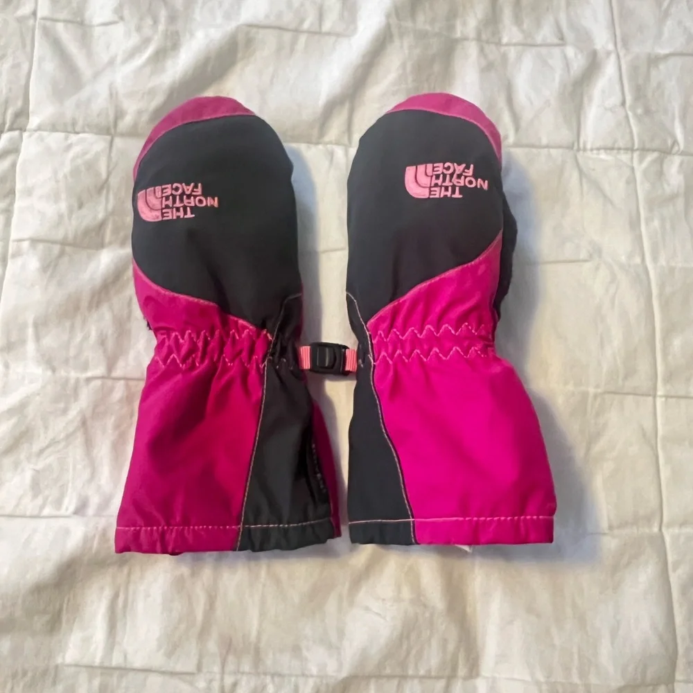 The North Face Kids' Pink and Black Snow Mittens